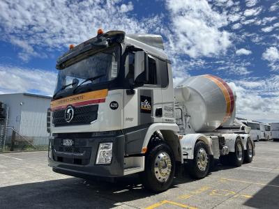 China 380 pk mobiele betonnen vrachtwagen Shacman X3000 bouwmixer vrachtwagen 8x4 Euroii Te koop