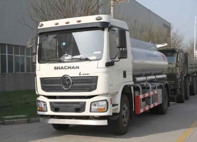 China L3000 4x2 Öltanker Lkw 240 PS Weißer SHACMAN Öltankwagen zu verkaufen