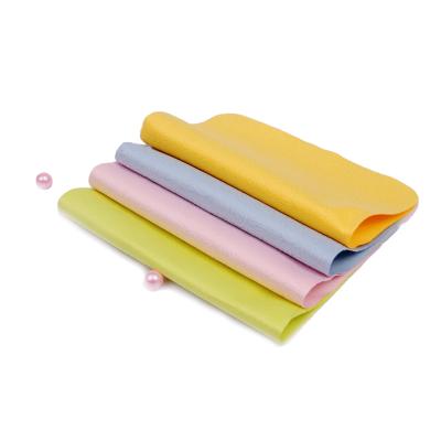 Chine Le chiffon de nettoyage des lunettes en microfibre 4 couleurs 14,5-1,5 mm à vendre