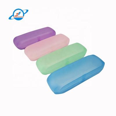 China 148*48*36mm Helder Plastic Eyewear Case Met Kleur Logo Op maat Te koop