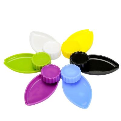 China Silica Gel 2-in-1 Crusher Multicolor Sailboat Leaf Shaped Smoke Smasher for sale