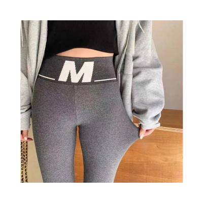 China Anti-pilling high waist bare feeling sports fitness hip-lifting leggings 2022 new style yoga pants women no line shark embarrassment pants for sale