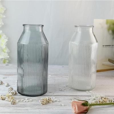 China Traditional Hot Selling Flower Decoration Table Clear Glass Vase Pots Creative Ornaments For Home for sale