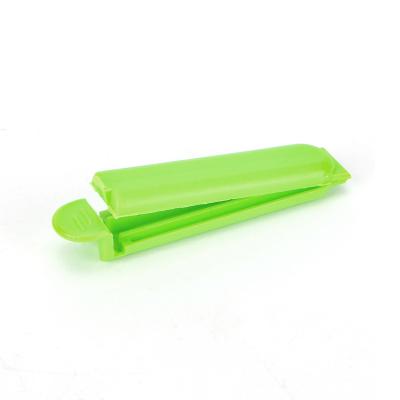 China Sustainable Portable Kitchen Storage Food Snack Sealing Bag Clips Plastic Sealer Clamp Gasket Clip Tool for sale