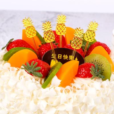 China PS Manufacturer Made Customized Cake Topper 80mm Customized Cake Topper for sale