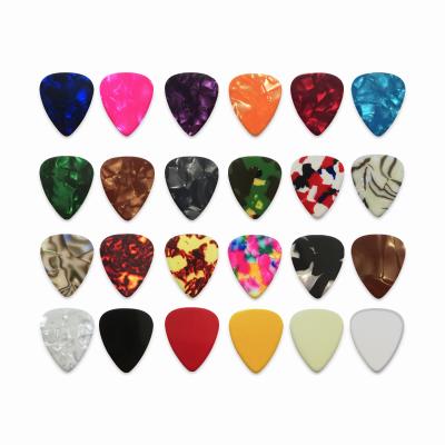 China Guitar Pick White Celluloid Material Guitar Picks In 0.46mm Box Custom Logo Guitar Picks for sale