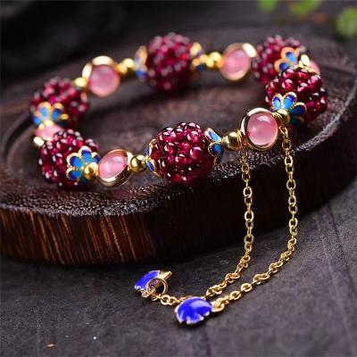 China Vintage New Style Natural Reiki Quartz Healing Red Wine Garnet Stone Crystal Jewelry Beads Bracelet for sale