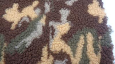 China Bonded Camouflage Patterned Lamb Fabric 100% Polyester 400 GSM for sale