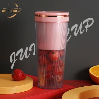 China Personal Mini Hand Portable Wireless Rechargeable USB Rechargeable Small Car Fruit Smoothie Food Juicer Electric Orange Blender Cup for sale