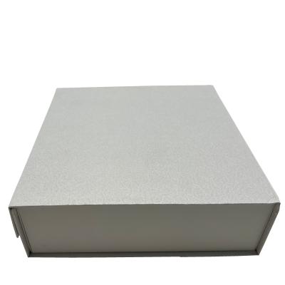 China Recyclable Custom Magnetic Closure Matt Lamination Folding Paper Gift Box With Gloss With UV Coating Logo for sale