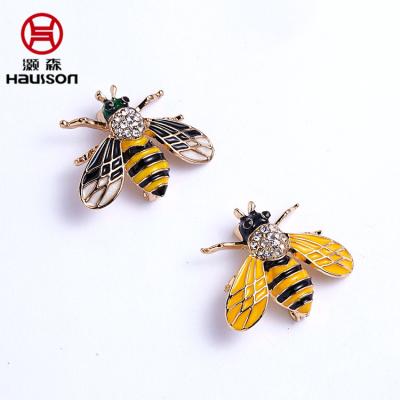 China Super September New Designs diamond enamel metal Insect bee brooches for Women rhinestone crystal bee brooch à venda