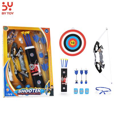 China EVA Arrow Outdoor Sports Shooting Game Toxophily +3 Arrow 6 Plastic Bow Family Entertainment Boy Long Kids Toy Archery Set Gift Kids Toy for sale