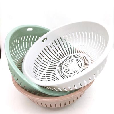 China Viable Round Plastic Basket Drain Storage Basket Strainer Fruits And Vegetables Vegetable Basket for sale