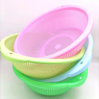 China Viable round rice laundering basket, vegetable drainage basket, plastic drainage basket for sale