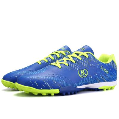 China Sports Active Sport Shoes Breathable Mesh Breathable Ultra-Light Short Spikes Non-Slip Outdoor Football Soccer Shoes For Men And Kids for sale