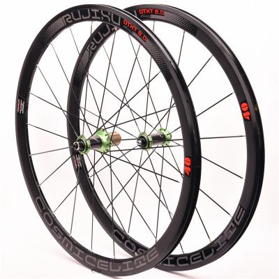 China Road Bikes Reflective 40mm Carbon Fiber Tube Hub Road Bike Wheelset V/C Brake for sale