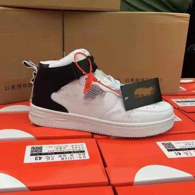 China New Fashion High Quality Women And Men Soccer Shoes Sneaker Wholesale Big Size Fashionable Hot Selling New Fashion China Manufacturer for sale