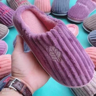 China New Fashion Trend Fashion Couples Mixed Slipper With Fur Comfortable Warm In Winter Best Selling Indoor Popular Warm Design For Adults AA1029 for sale