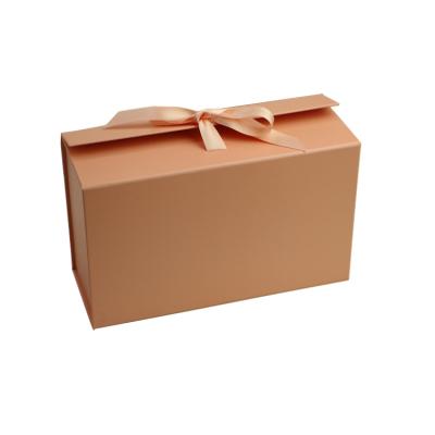 China Custom Recyclable Luxury New Style Pink Ribbon Paper Gift Boxes Packaging Custom Wholesale Boxes for sale