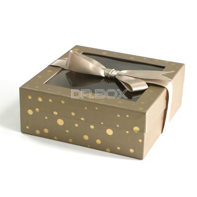 China Recycled Materials Custom Gift Box For Festival Gift Packaging Box Gift Set for sale