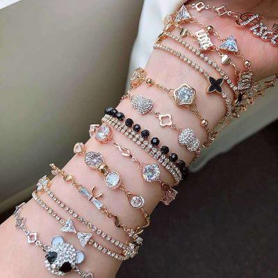 China Fashion Simple Friendship Contracted Geometric Alloy Mixed Batch Bracelet Zircon Bracelet Bangles For Women Jewelry for sale