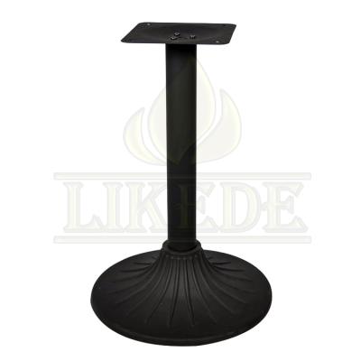 China With Leveling Adjuster Cast Iron Table Base Legs For Oak / Plywood / Picnic / Wood / Stone Table for sale