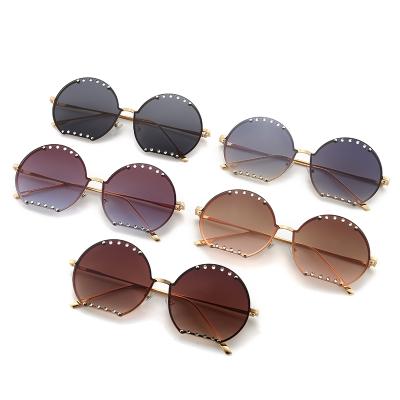 China Around the new 2022 metal around the luxury Sun Diamond Decoration Sunglasses glass brand design for sale