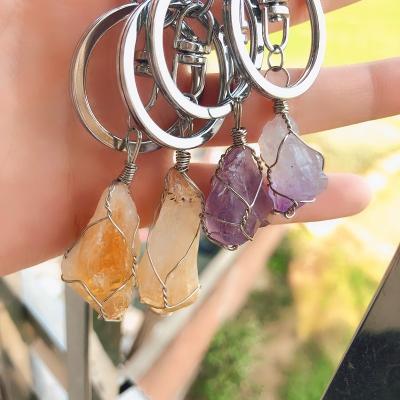 China Fashionable natural druzy crystal key chain men and women key holder stone key chain colors can be mixed for sale