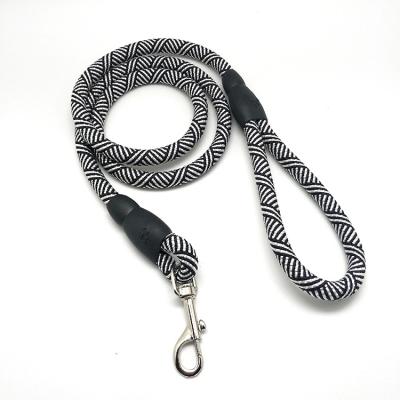 China Durable Nylon Dog Leash Rope Round White And Black Lead For Dog for sale