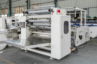 China Volledig automatische onderuitgang Hangend type V vouw Gezichtsweefsel Papier maken Machine Productielijn Te koop