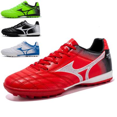 China 2022 New Design Breathable Rugby Shoes Soccer Boots for sale