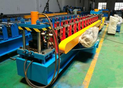 China Efficiënt de Deurbroodje die van het Rolblind Machine voor het Hydraulische Profiel van L van het Ponsenstaal vormen Te koop