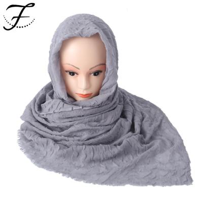 China FIONA custom 2022 high quality fashion soft soft feeling cotton muslim hijab women pleated shawl chiffon hijab scarves for sale