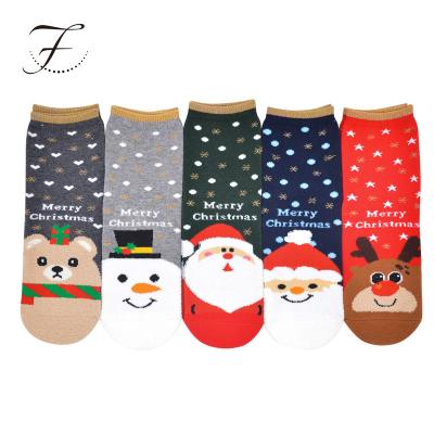 China Fiona QUICK DRY High Quality RTS Knit Socks Multi Designed Women Cartoon Christmas Stocking Gift 100% Cotton Socks for sale