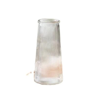 China Unique Vase Stocked Home Decor Colored Luxury Glass Vases Decorative Glass Vase for sale