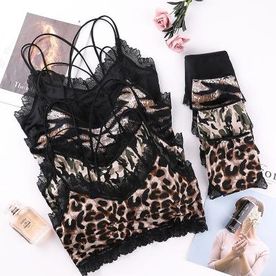 China Sexy Hot Sale QUICK DRY Leopard Print Camouflage Wrapped Trunk Lace Beautiful Lace Gathered Bra Back Set Ladies Camisole Underwear Set for sale