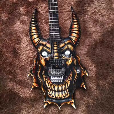 China Custom Handcrafted Electric Guitar Colorful Painting COW Skull Head Hummbucker Pickups en venta