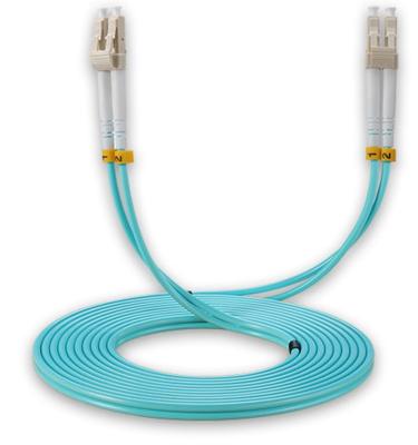 Cina Connessione di telecomunicazione SC LC UPC a LC UPC OM4 SR Duplex Fiber Optic Patch Cord in vendita