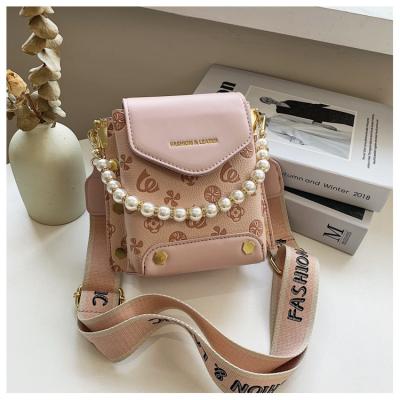 China 2021 New Fashion Popular Simple Ladies Handbags Women Goods Shoulder Messenger Bag Personal Mobile Phone Bag for sale