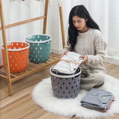 China Storage Box Plastic Bathroom Snack Kitchen Storage Basket Cosmetics Sundries Storage Desktop Storage Basket for sale