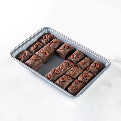 China General Use For Gas And Induction Cooker Professional Non-Stick Brownie Baking Pan With Built-18in Slicer, Bake Items And Cake Pans, Bakingtray With Dividers for sale