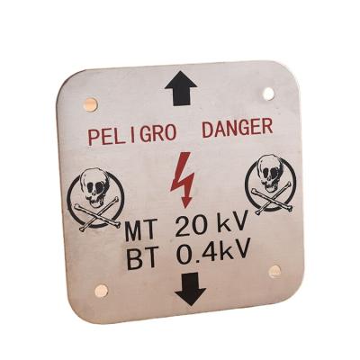 中国 Custom high voltage aluminum metal tin plate brush warning street sign 300mm*500mm (customized) 販売のため