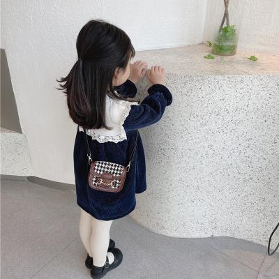 China High Quality Children Bags Small Handbag Girls Kids Clip Mini Handbag Purse Children Handbags for sale