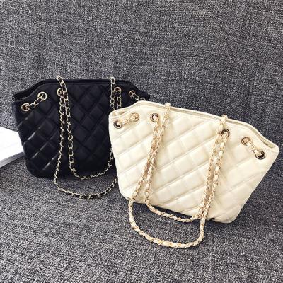 China Winter Fashion Large Quality Simple Female Daily Office Handbag Leather Tote Bag Chains Hand Bags Shoulder for sale