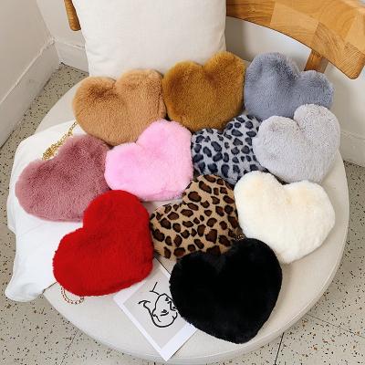 China Fashion Plush Love Heart Shape Leopard Pattern Chain Fur Women's Purse Winter Faux Plush Cross - Body Handbags for sale