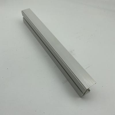 China Modern Factory Price Customized Low Height Temperature Resistant White Plastic PVC Extrusion Profiles for sale