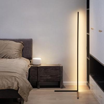 China 2022 Modern New Minimalist Floor Lamp Bedroom Bedside Lamp Living Room Table Lamp for sale