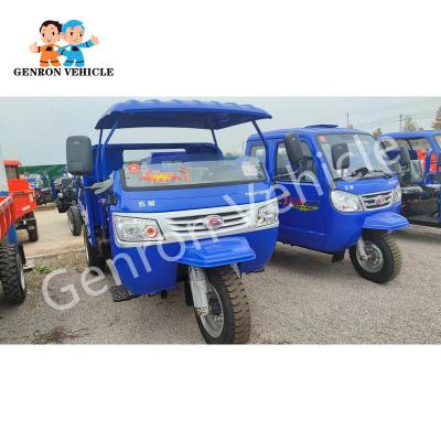 Chine Tricycle diesel de levage hydraulique de décharge d'arrière de 16,2 kilowatts à vendre