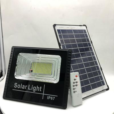 China Theme Park Aluminum Heavy Duty Solar Powered IP65 100W LED Floodlight Waterproof Slim Outdoor Solar Flood Light for sale