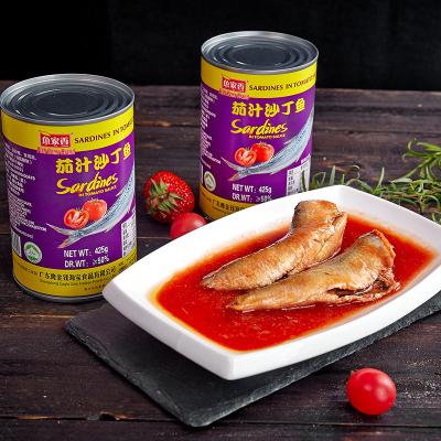 China 425g canned canned sardine with tomato sauce can fish for sale